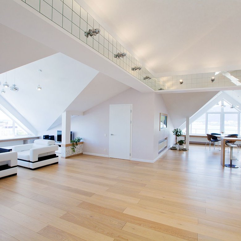 Ample apartment